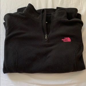 The north face fleece pullover in black size Large